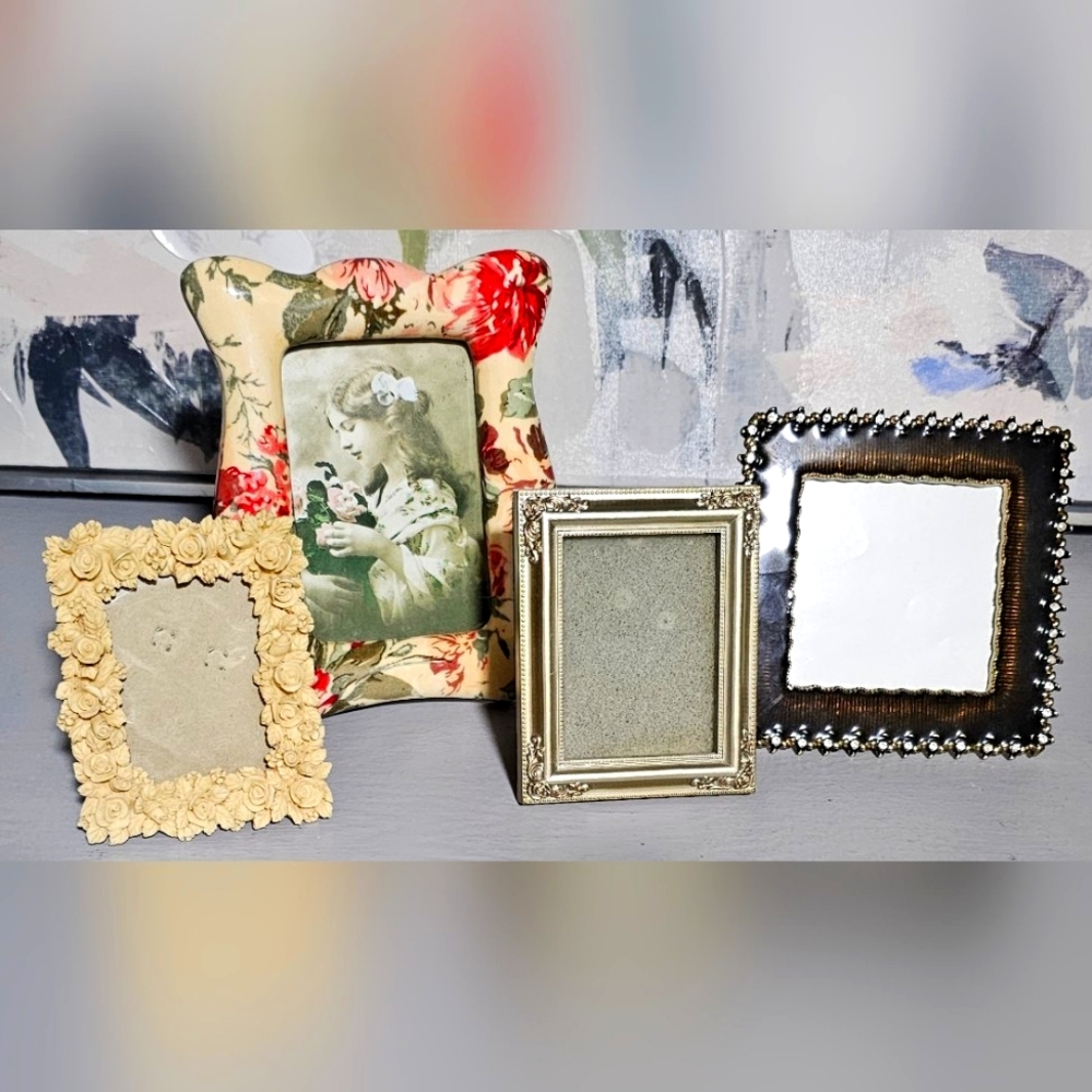 Bundle of (4) Variety Photo Frames